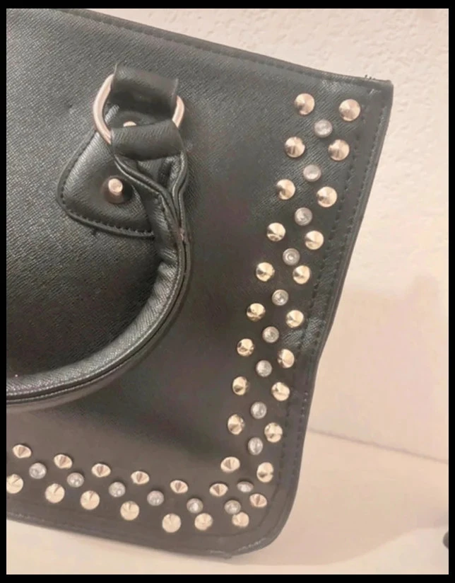 Large format Magic Bags black studded handbag – photo 4